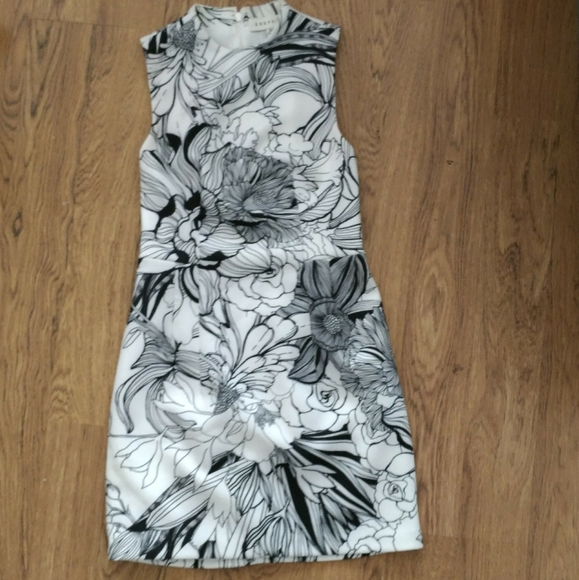 KEEPSAKE THE LABEL | White Floral Print Dress - Picture 9 of 11